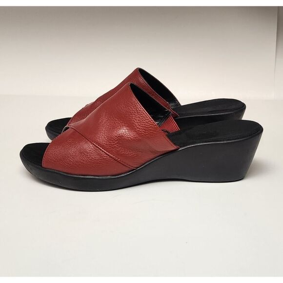 Aerosoles Women's Faux Leather Wedge Sandals Slip On Slides Red Leather Size 10W - Picture 3 of 11